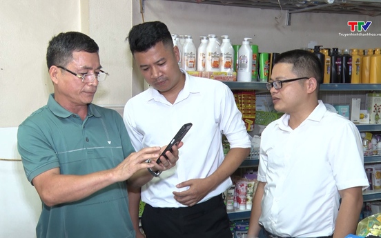 Tháo gỡ điểm nghẽn trong chi trả an sinh không dùng tiền mặt 